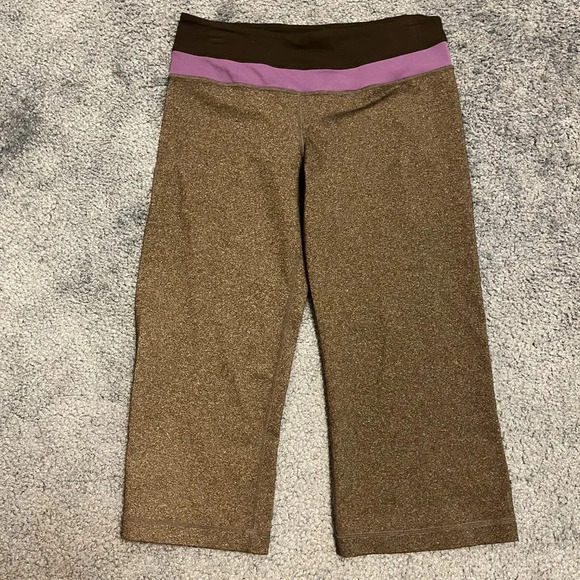 lululemon grey crop flare capris - Picture 1 of 5